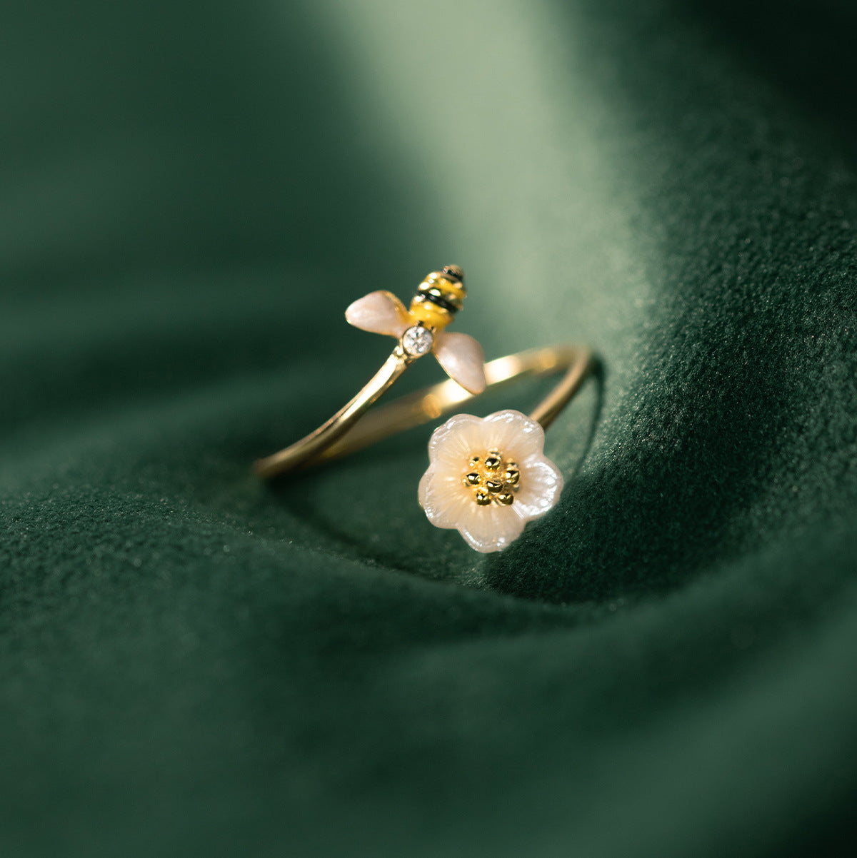 Silver Bee Shell Ring For Women