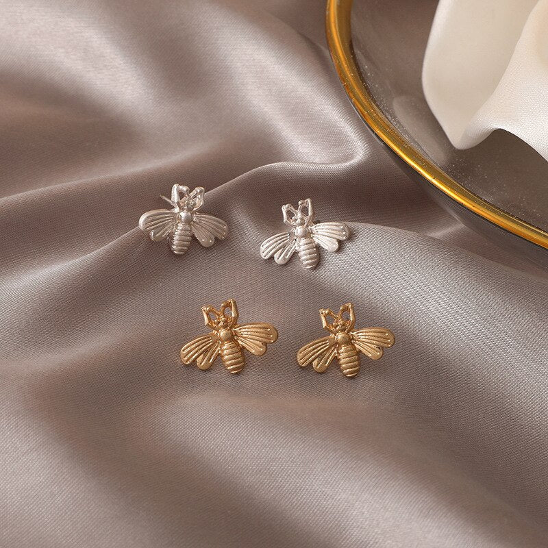 Matte Gold Silver Color Honey Bee Tiny Honeybee Stud Earrings Woodland Insect Fly Bird Honey Bumble Bee Earrings for Women Girl