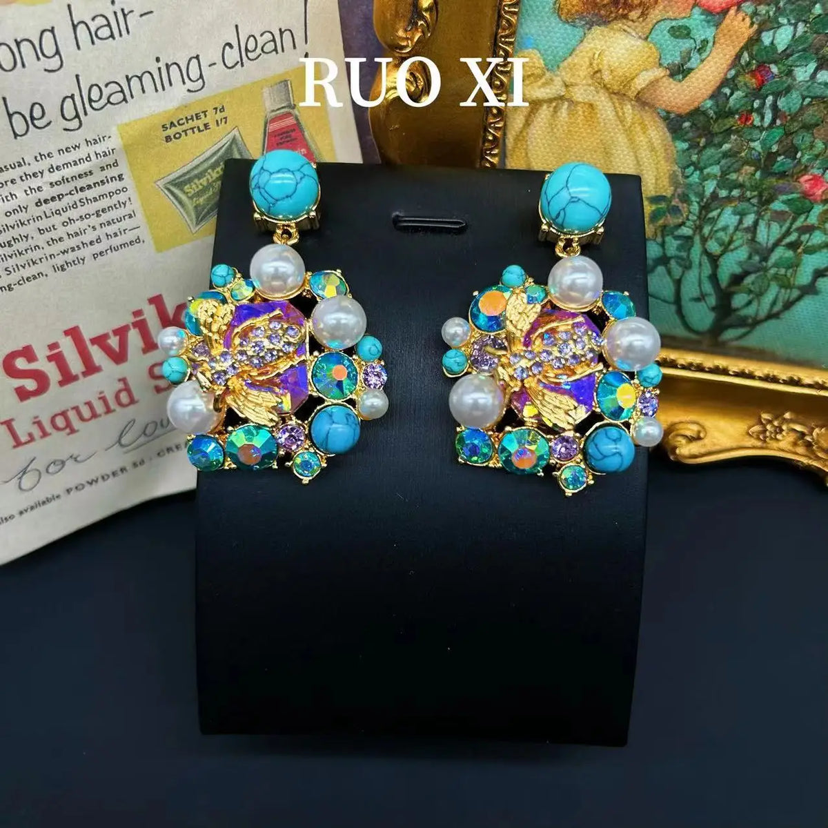 Vintage Ornament Vintage Turquoise Light Luxury Colorful Glass Bee Flower Earrings