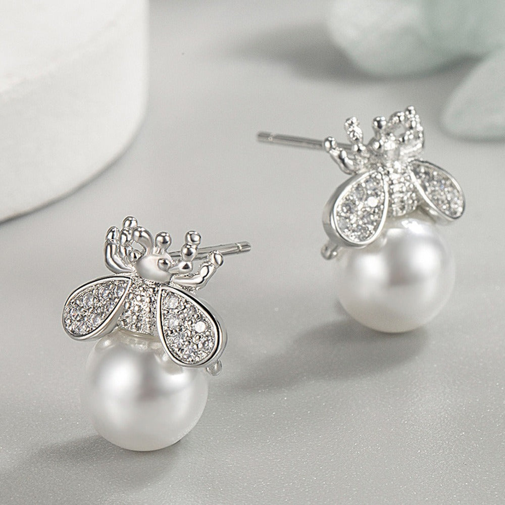 S925 new bee pearl earrings light luxury temperament freshwater earrings for women simple gold fashion personality