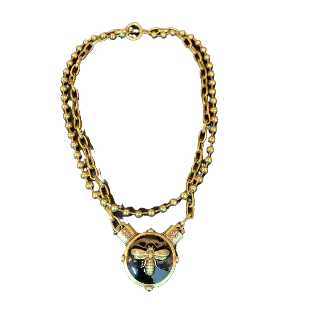 Medieval and stylish double-layer necklace with a sweet and cool temperament, niche bee pendant accessory